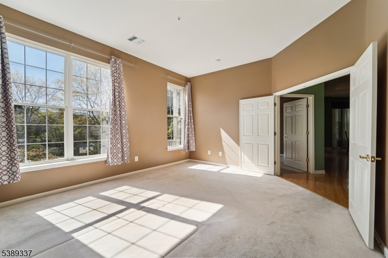 Four Seasons at Wayne - Residential