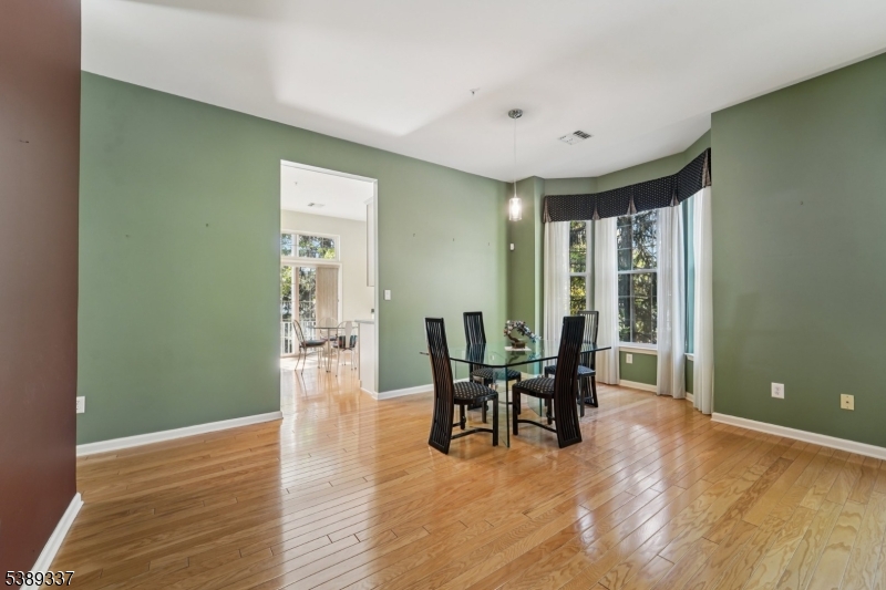 Four Seasons at Wayne - Residential