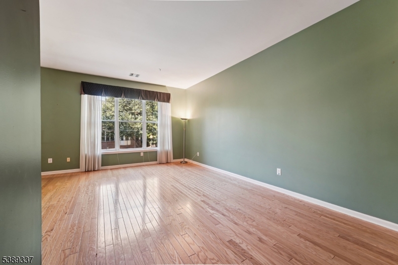 Four Seasons at Wayne - Residential