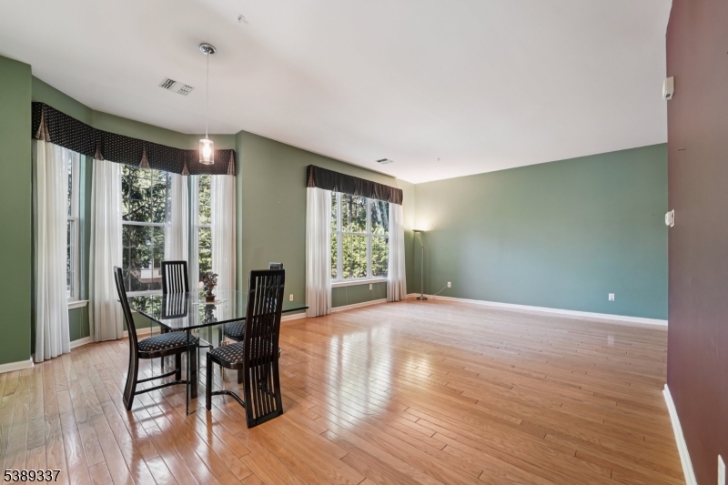 Four Seasons at Wayne - Residential