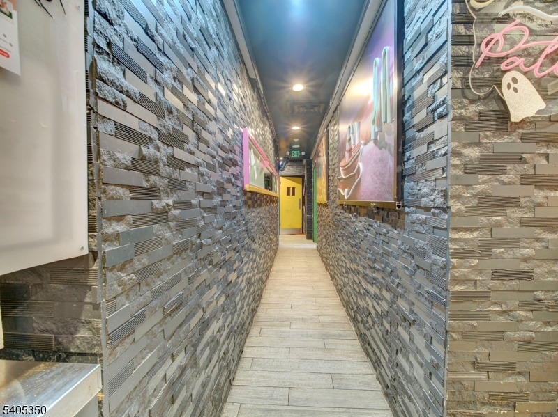 Downtown - Commercial Sale