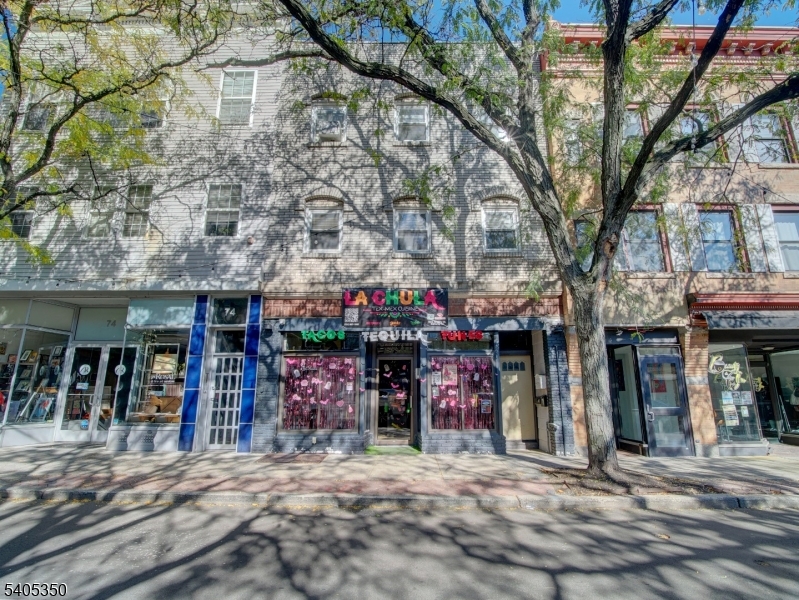 Downtown - Commercial Sale