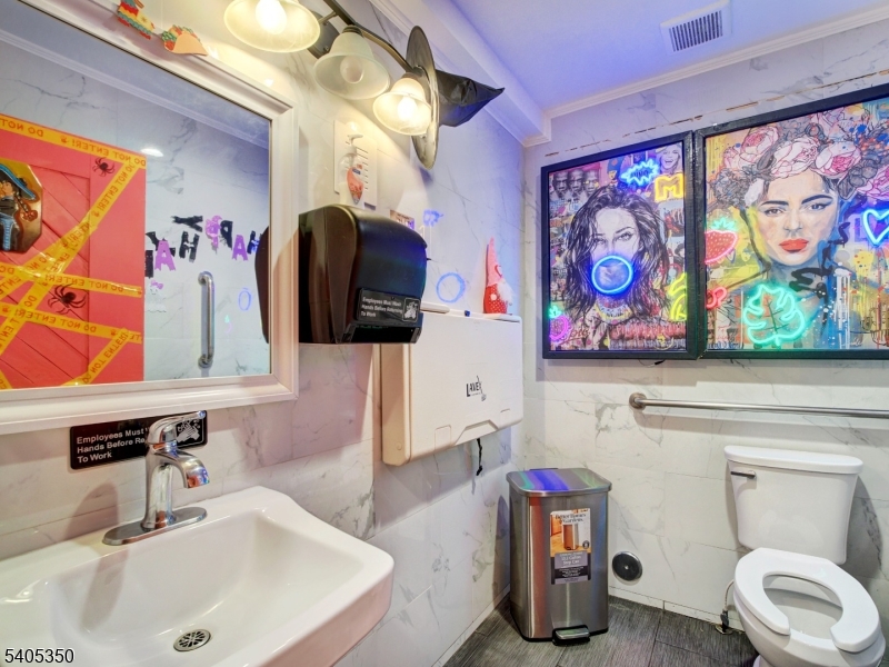 Downtown - Commercial Sale