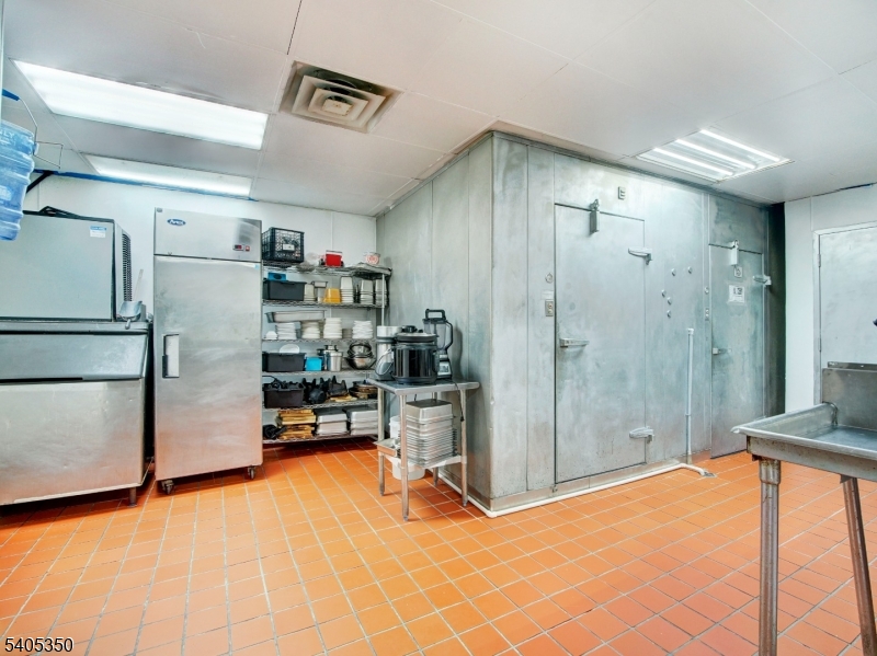 Downtown - Commercial Sale