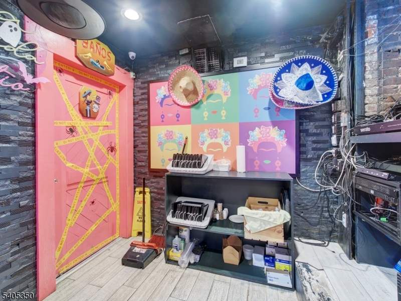 Downtown - Commercial Sale