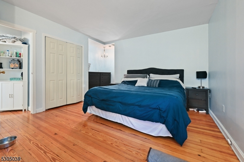 Caldwell Boro Twp., New Jersey 07006, United States, 4 Bedrooms Bedrooms, ,3 BathroomsBathrooms,Residential,Pending,47475