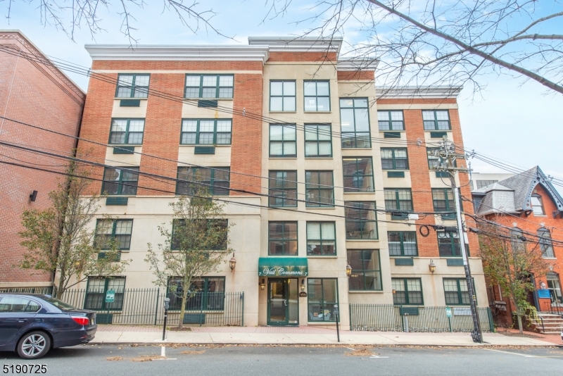 Vail Commons - Residential Lease