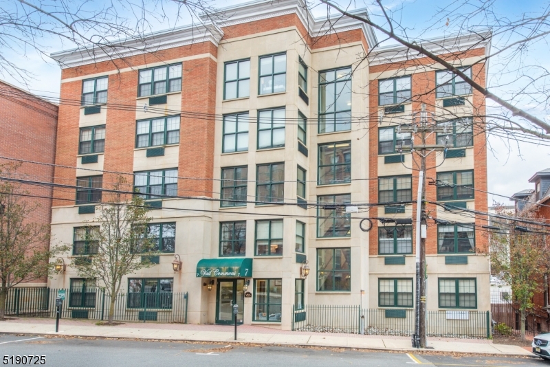 Vail Commons - Residential Lease