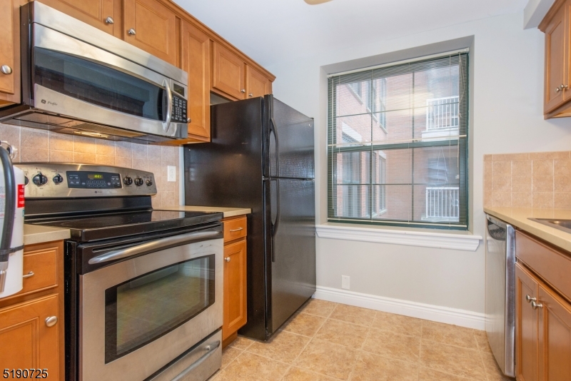 Vail Commons - Residential Lease