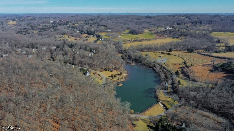 BROOKRACE - Residential