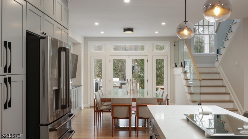 BROOKRACE - Residential