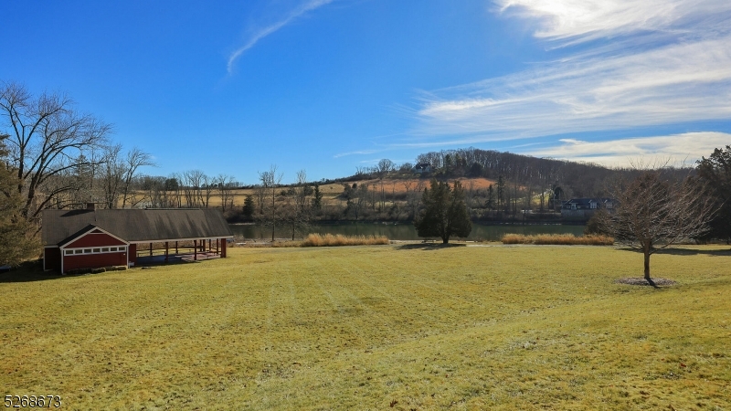 BROOKRACE - Residential