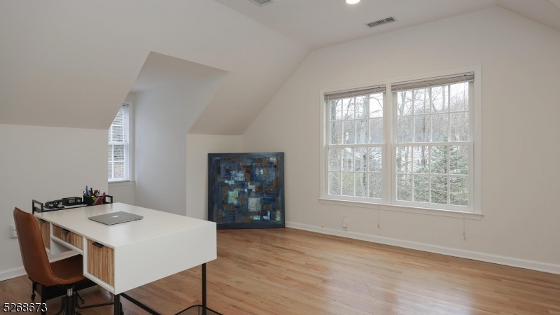 BROOKRACE - Residential