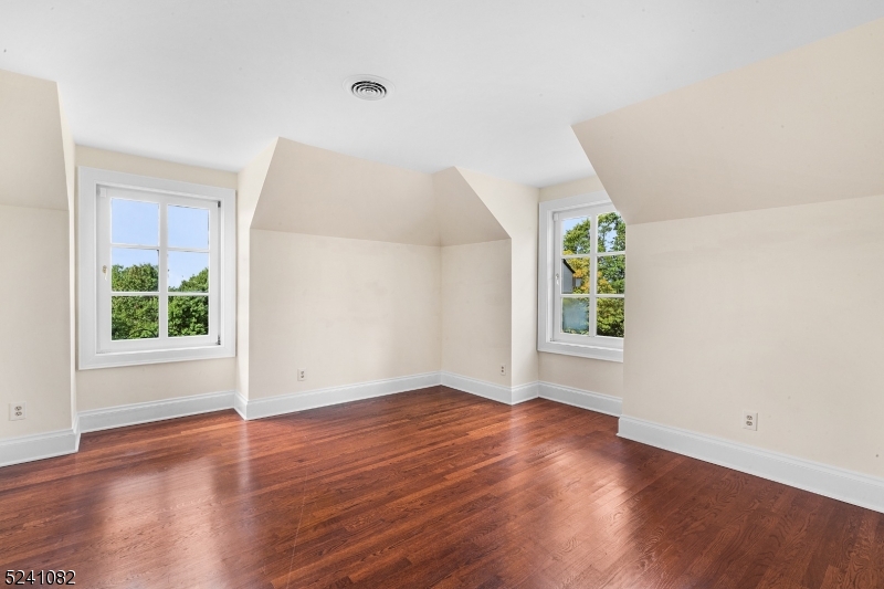 New Vernon - Residential