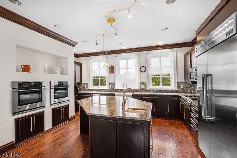 New Vernon - Residential