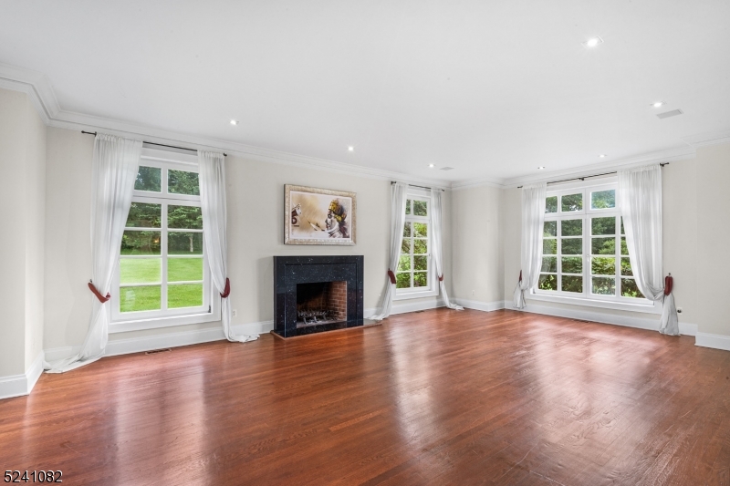 New Vernon - Residential