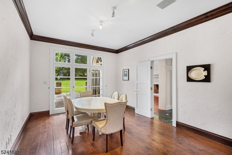 New Vernon - Residential