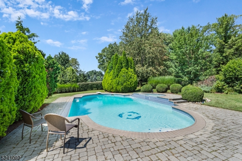 New Vernon - Residential