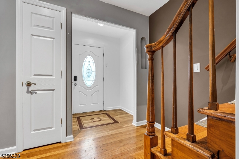 548 Birchwood Rd