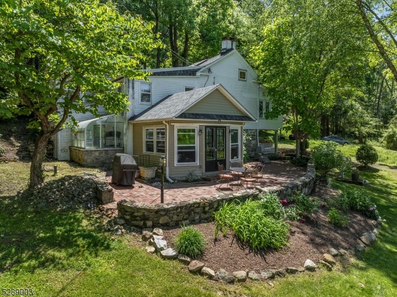10 Morningstar Ln