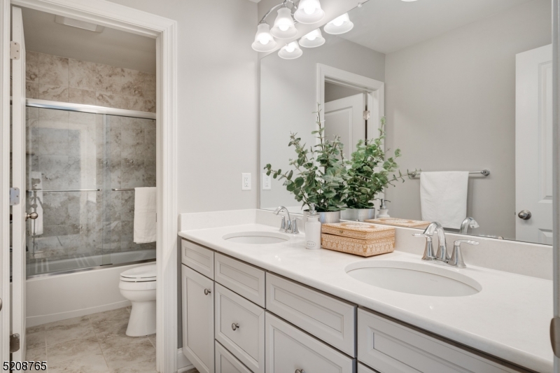 Residences at Columbia Park - Residential