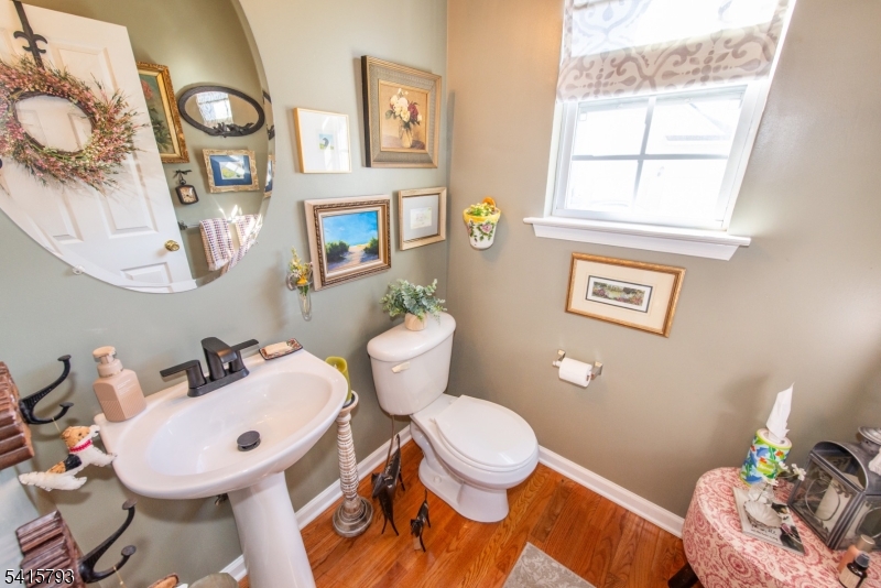 OAK HILL - Residential