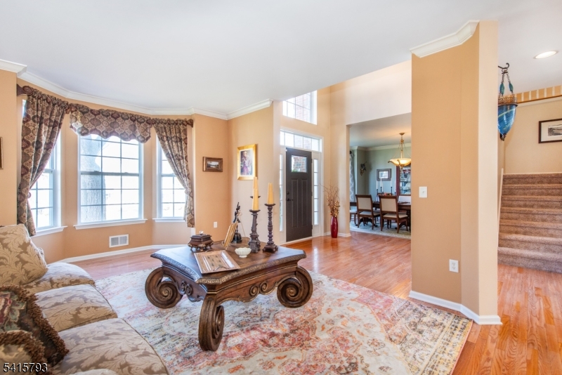 OAK HILL - Residential