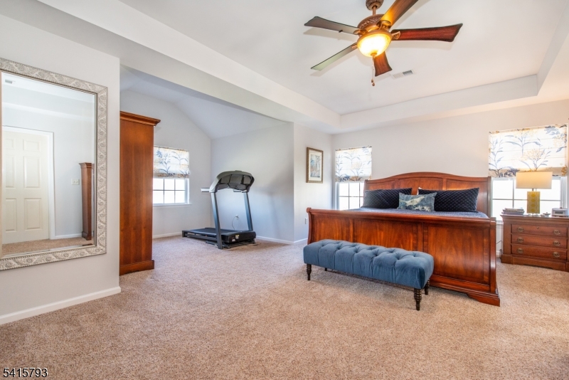 OAK HILL - Residential