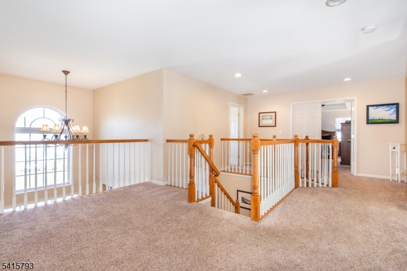 OAK HILL - Residential