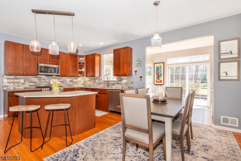 OAK HILL - Residential