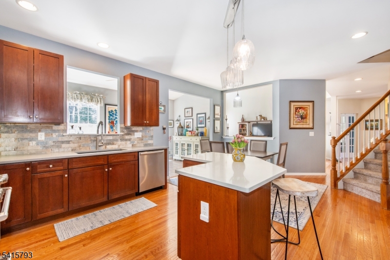 OAK HILL - Residential