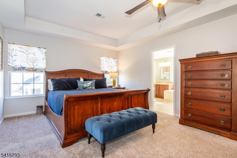 OAK HILL - Residential