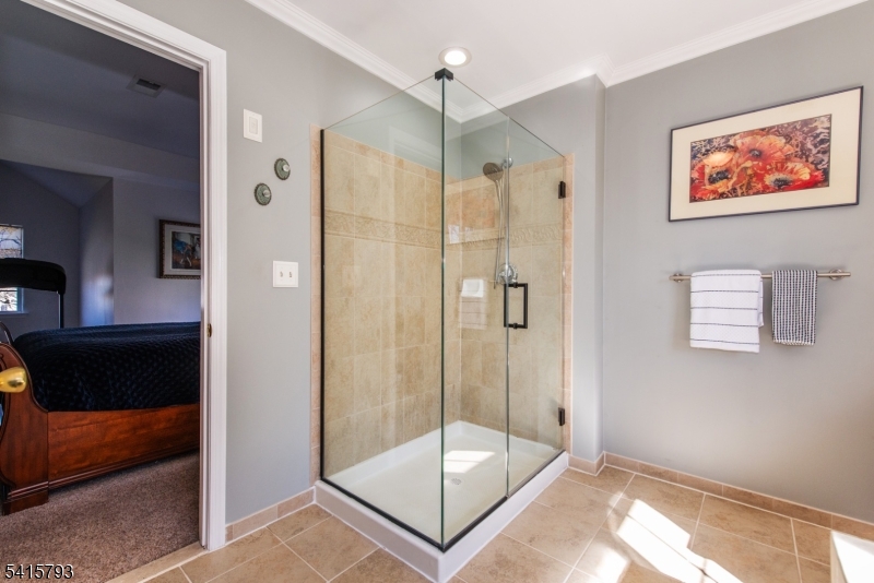 OAK HILL - Residential