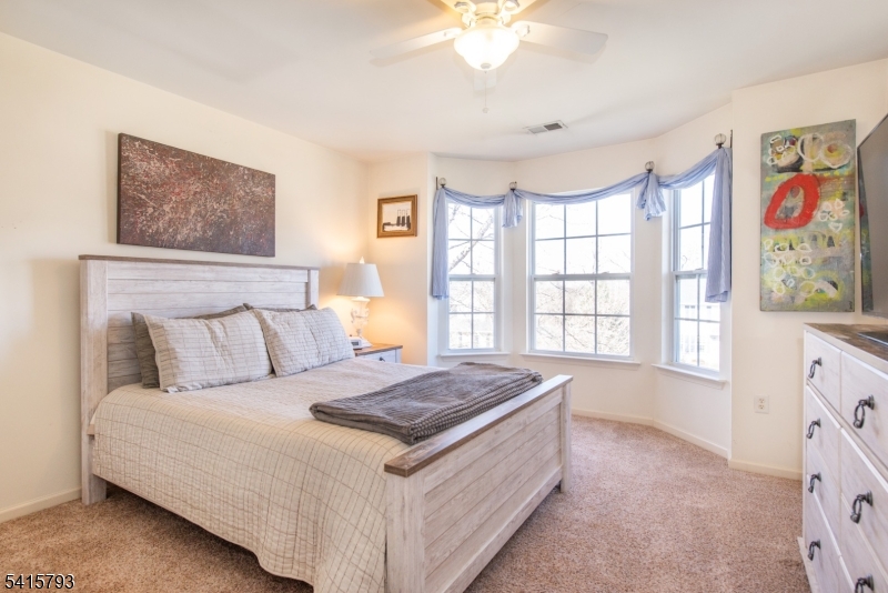 OAK HILL - Residential