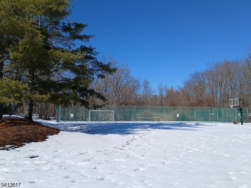 Rolling Hills - Residential Lease