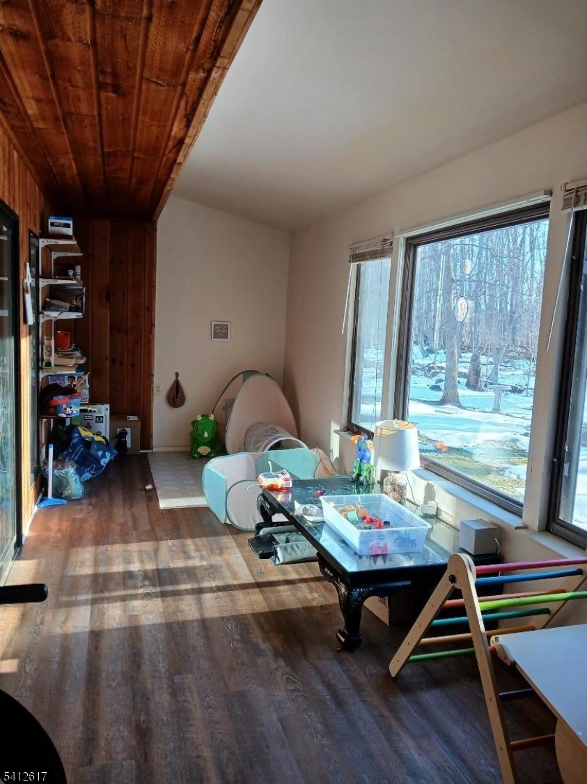 Rolling Hills - Residential Lease