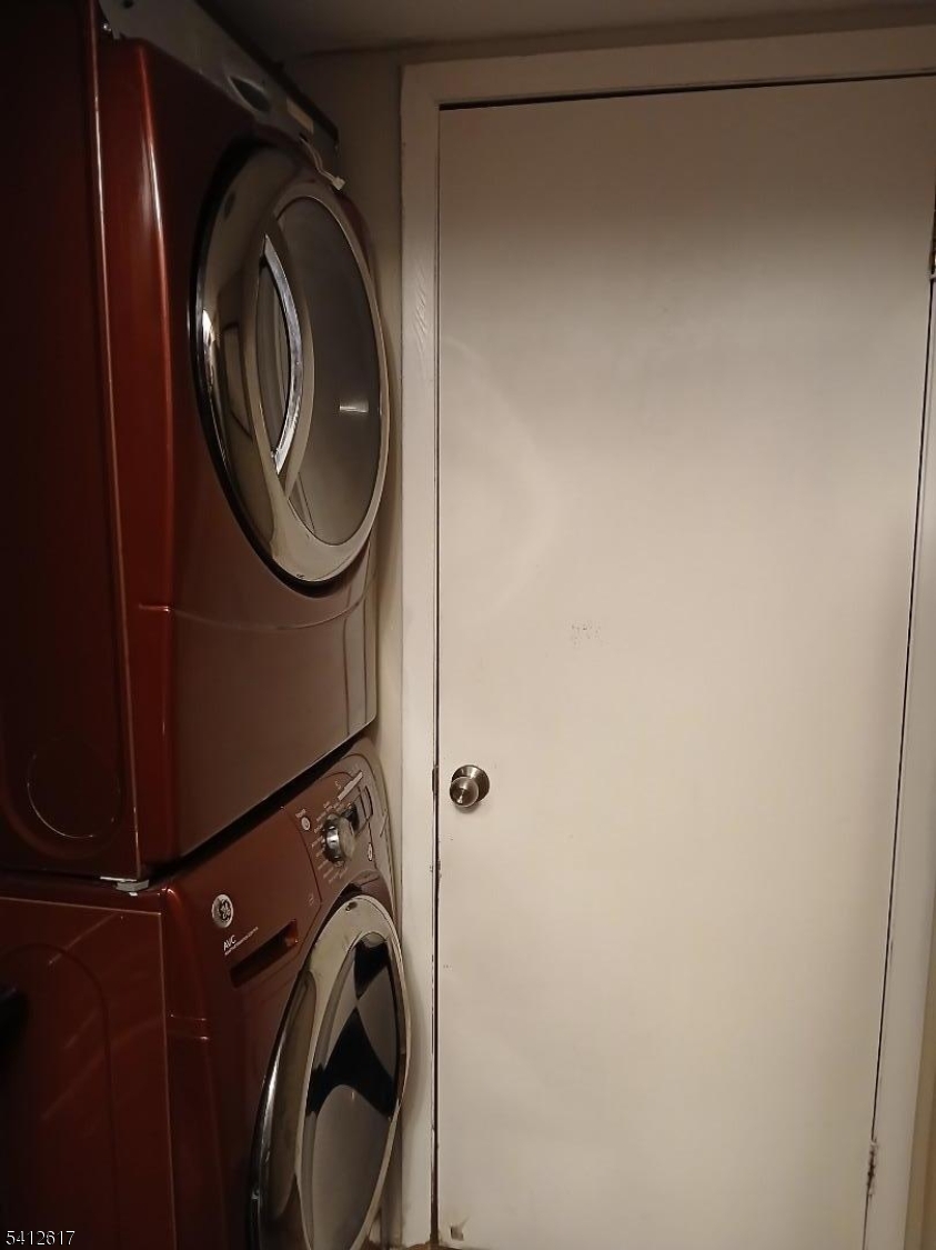 Rolling Hills - Residential Lease