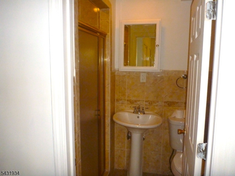 98 S Burnett St - Photo 3
