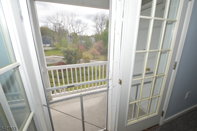 Kings View on the Pond - Residential Lease