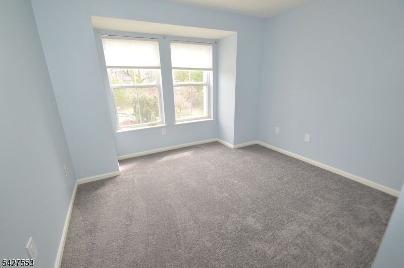 Kings View on the Pond - Residential Lease
