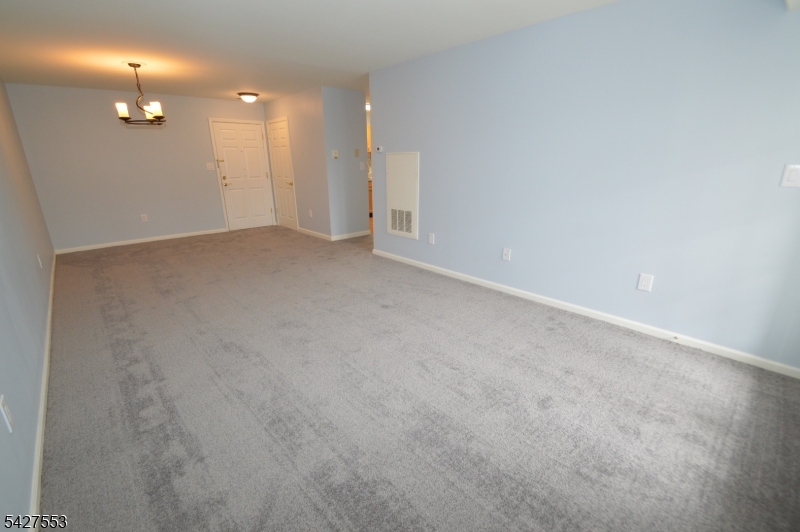 Kings View on the Pond - Residential Lease
