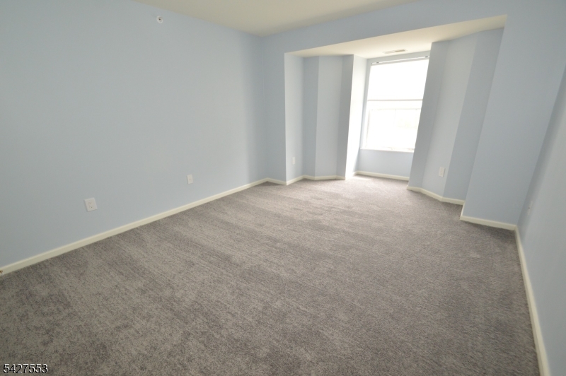 Kings View on the Pond - Residential Lease
