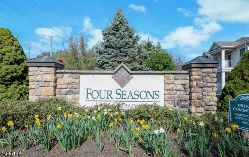 Four Seasons - Residential Lease