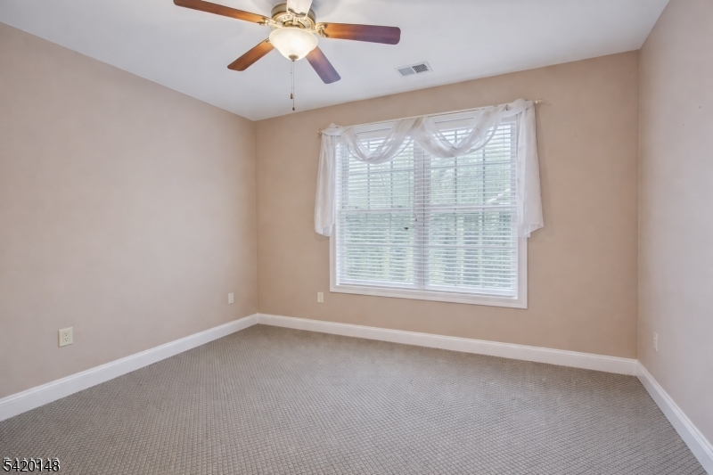 Four Seasons - Residential Lease