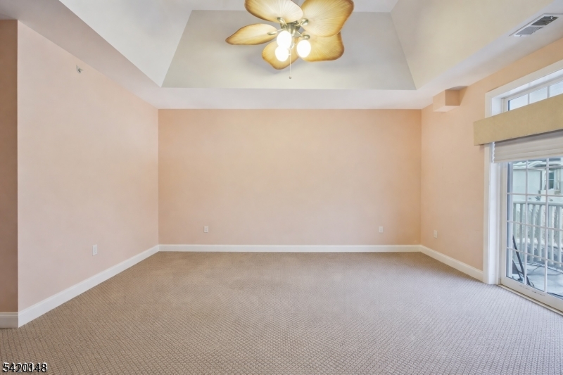 Four Seasons - Residential Lease