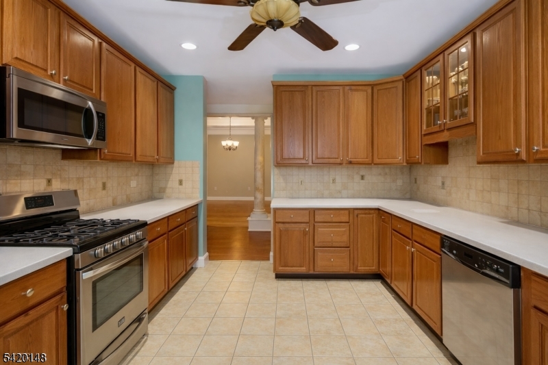 Four Seasons - Residential Lease