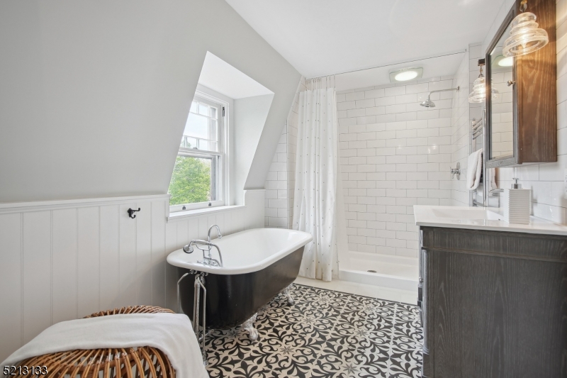 Hill Section - Residential