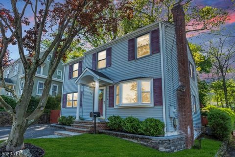 34 Robertson Rd West Orange Twp. NJ 07052