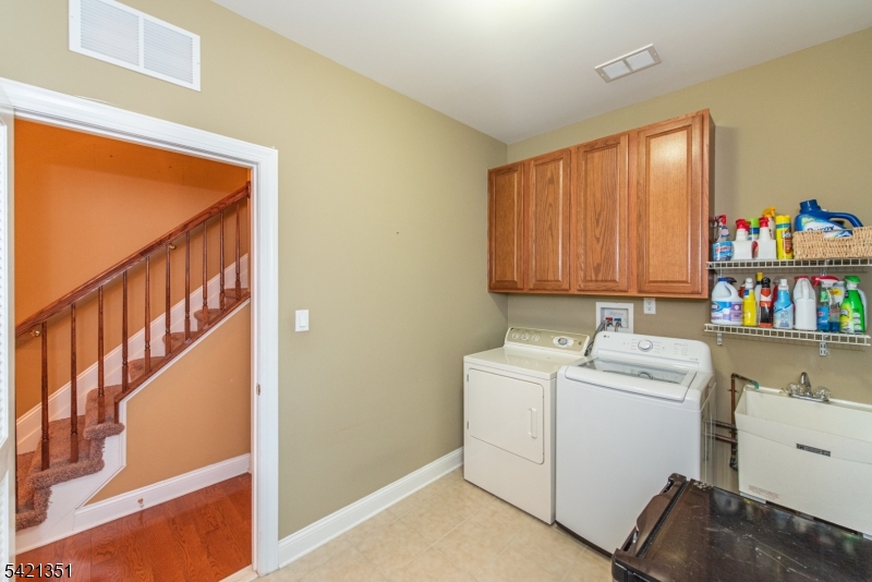 Four Seasons - Residential