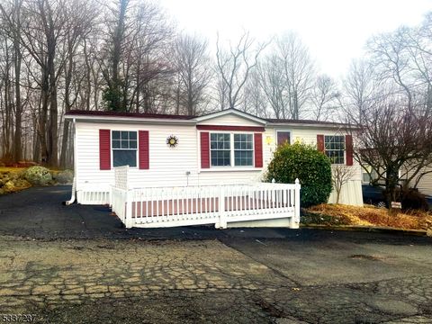 10 Sanbar Dr, Jefferson Twp., NJ 07849 - MLS#: 3945364